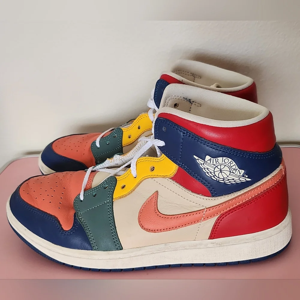 Nike Air Jordan Retro 1 Mid SE Multicolor Sneakers Size 9